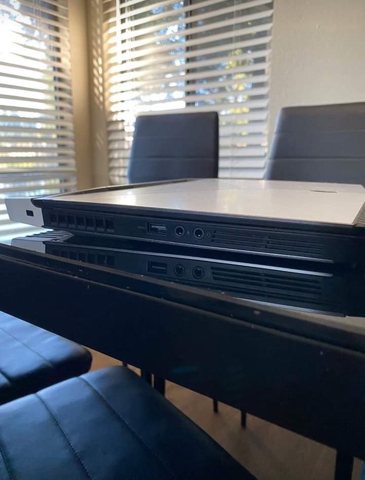 4k gaming laptop ( touchscreen )