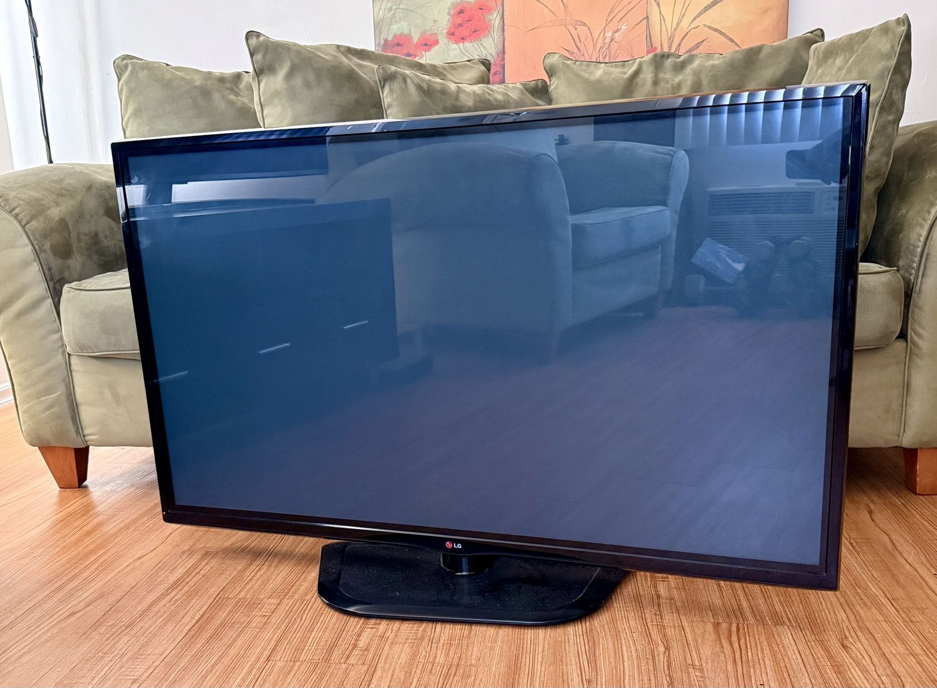 55” LG TV