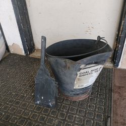 Ash bucket 