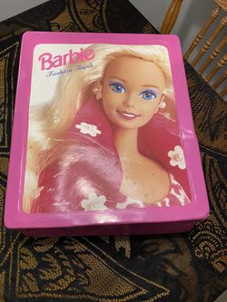 Vintage Barbie Fashion Trunk