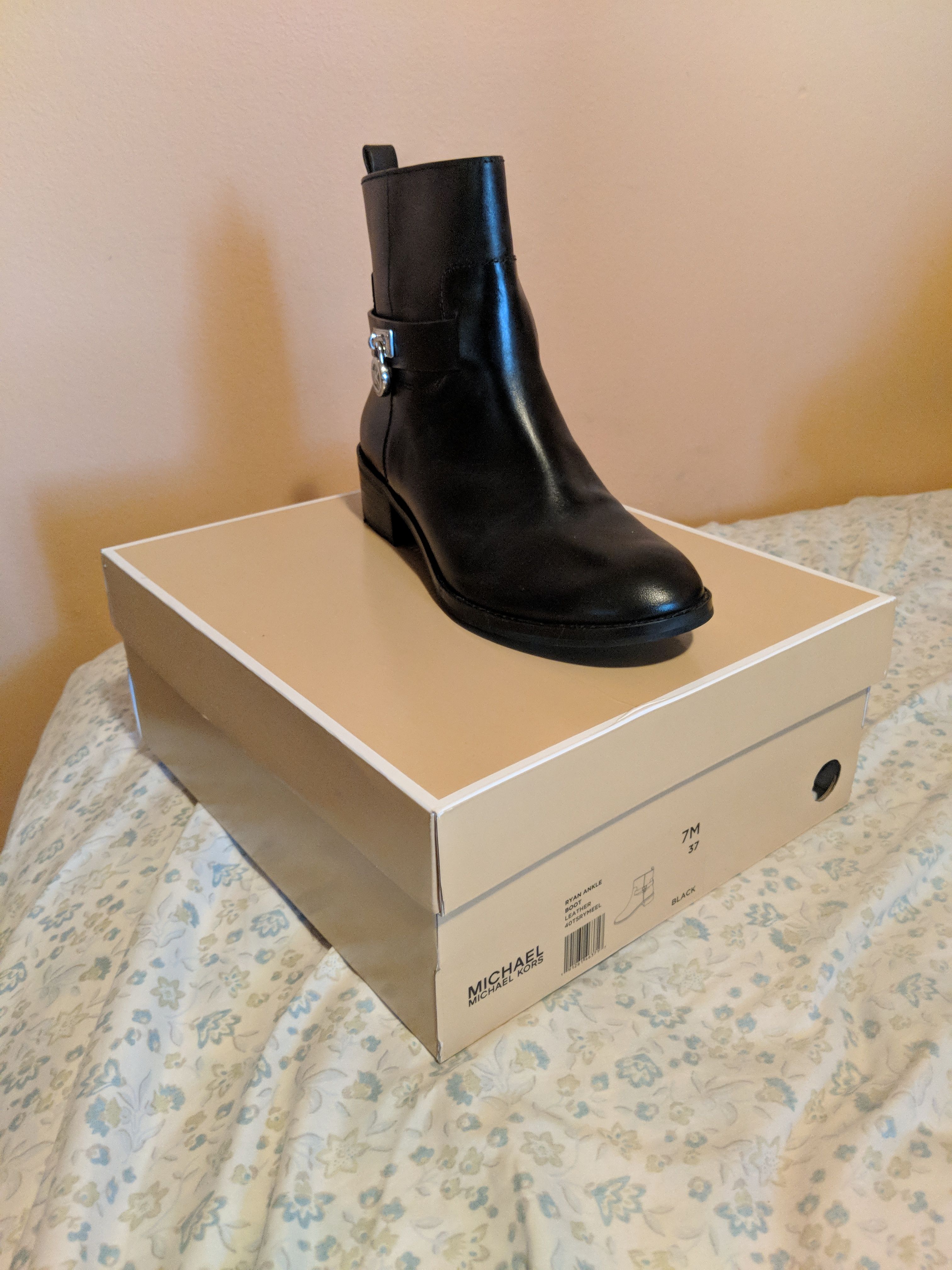 Michael kors ryan store ankle boot