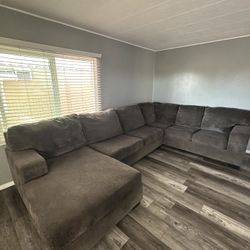 Gray Sectional Couch 