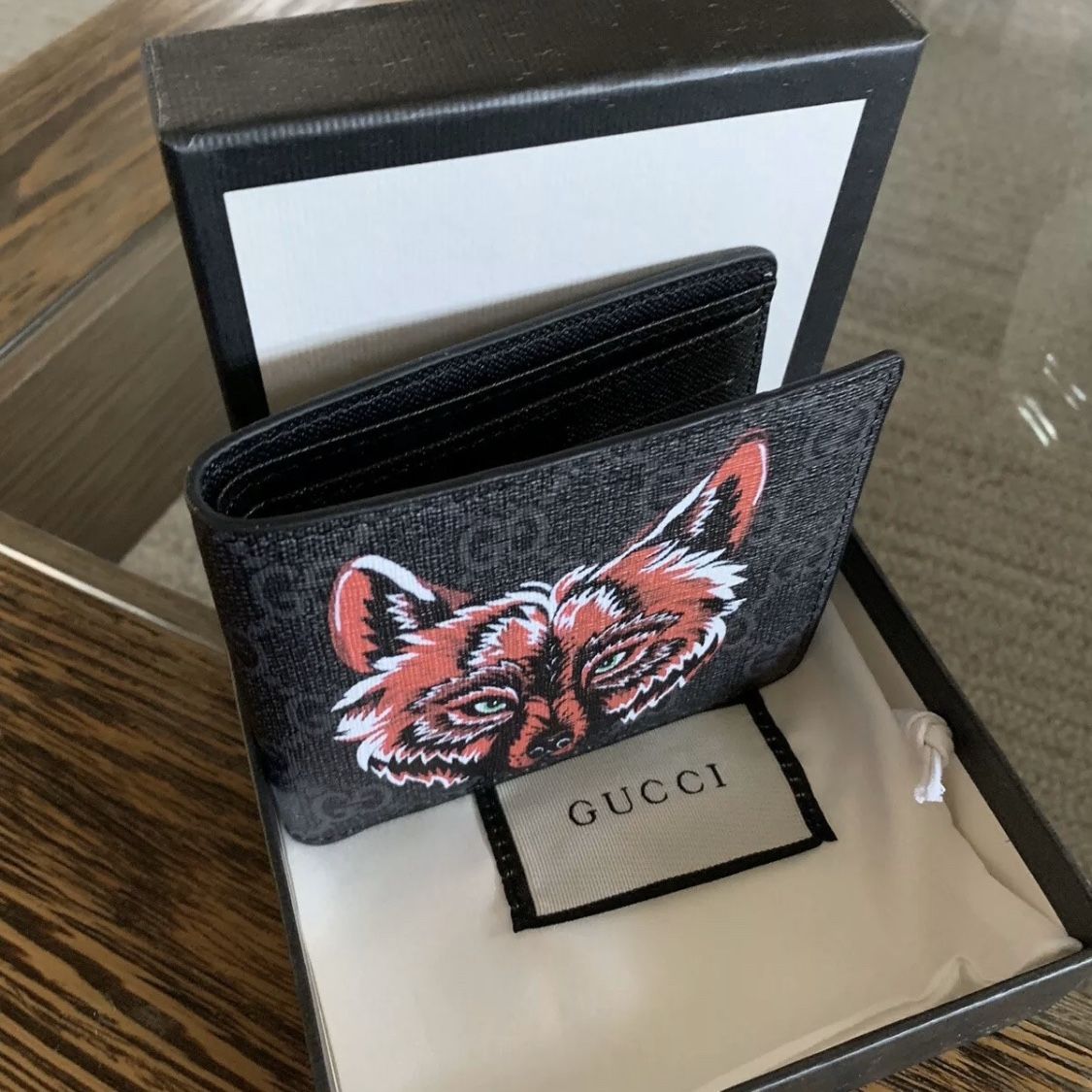 gucci wolf wallet