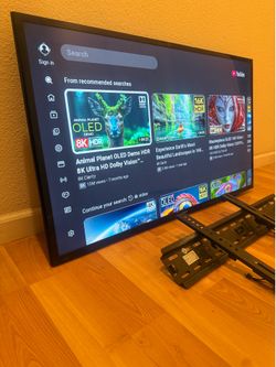 43" Samsung Smart LED TV (UN43J5200) + Wall Mount & Remote Included!