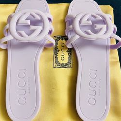 NWT Gucci Sandals Lilac Color Size 6 With Dust Bag
