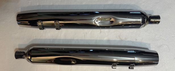 Pre Owned OEM HARLEY DAVIDSON Straight Cut Slip On Touring Mufflers 65846-10 65538-09