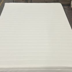 Full mattress for sale, 2 months old 