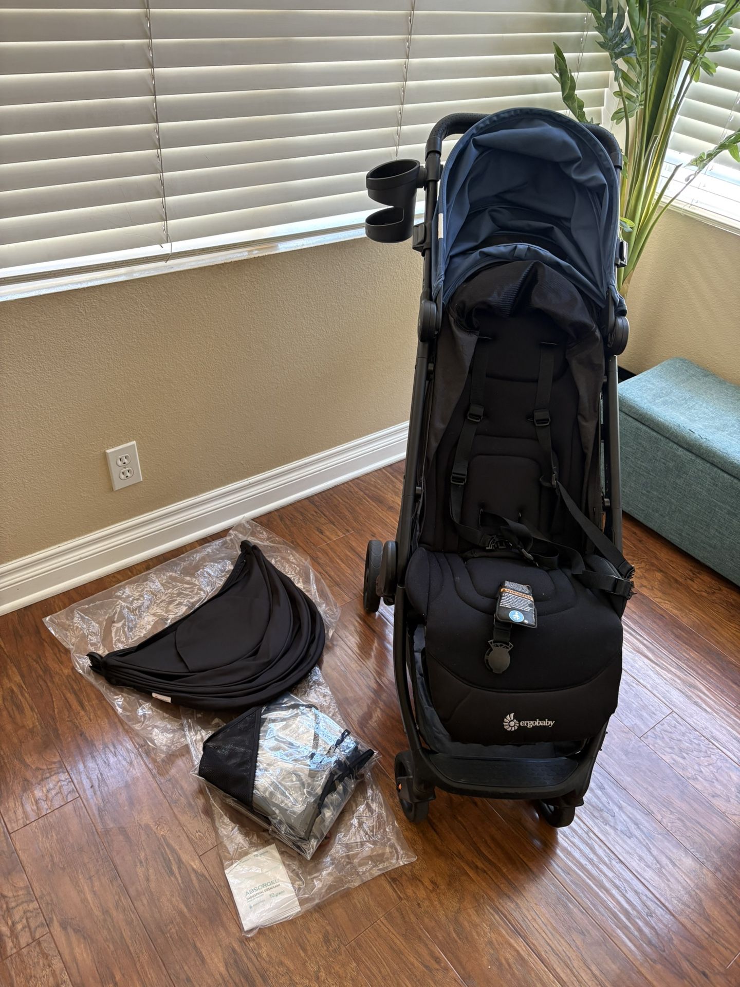 Ergobaby Metro+ Compact Stroller