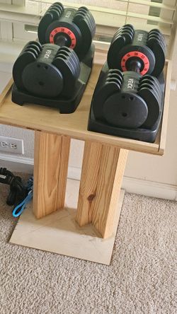 Adjustable dumbells