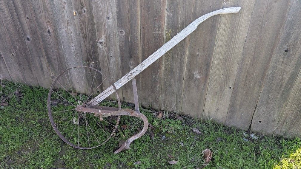 Vintage Hand-Pushed Cultivator Plow - Rustic Metal Farming Tool *MISSING HANDLE*