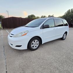 2009 Toyota Sienna 