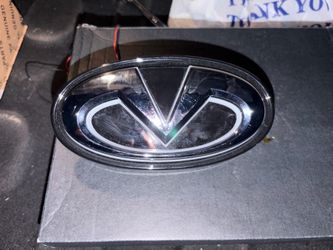 Infiniti LED Illuminated Emblem + LED Light Strips - New