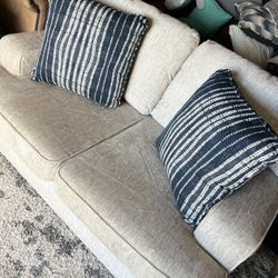 Deltona Loveseat, Parchment by Ashley Furniture 