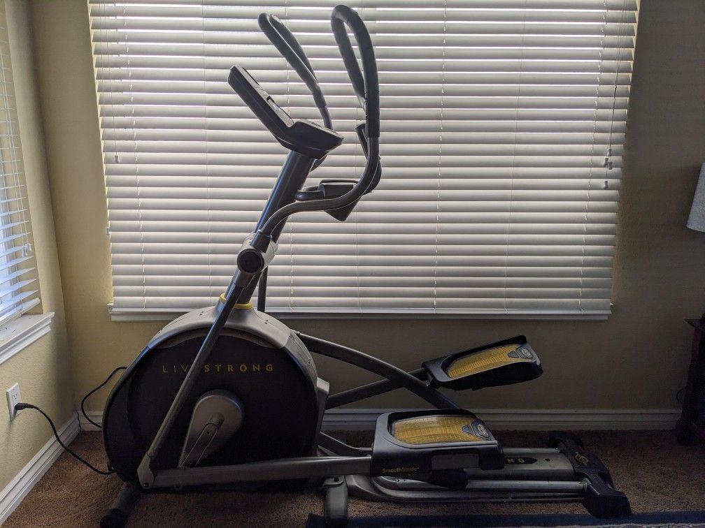 LIVESTRONG Elliptical Machine