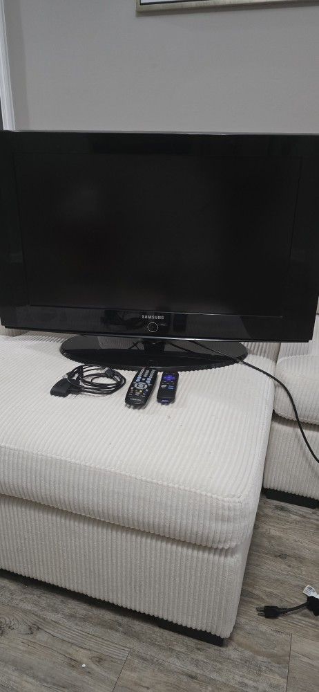 TV Samsumg With Roku