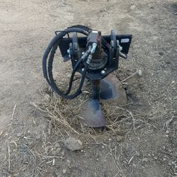 DINGO AUGER AND ROTOR TILLER ATTACHMENT