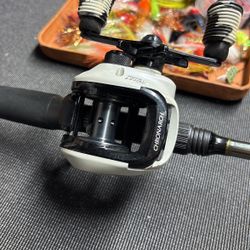 Shimano Chronarch Baitcasting Reel And Megacast Rod 