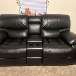 Electric Reclining Loveseat (leather)