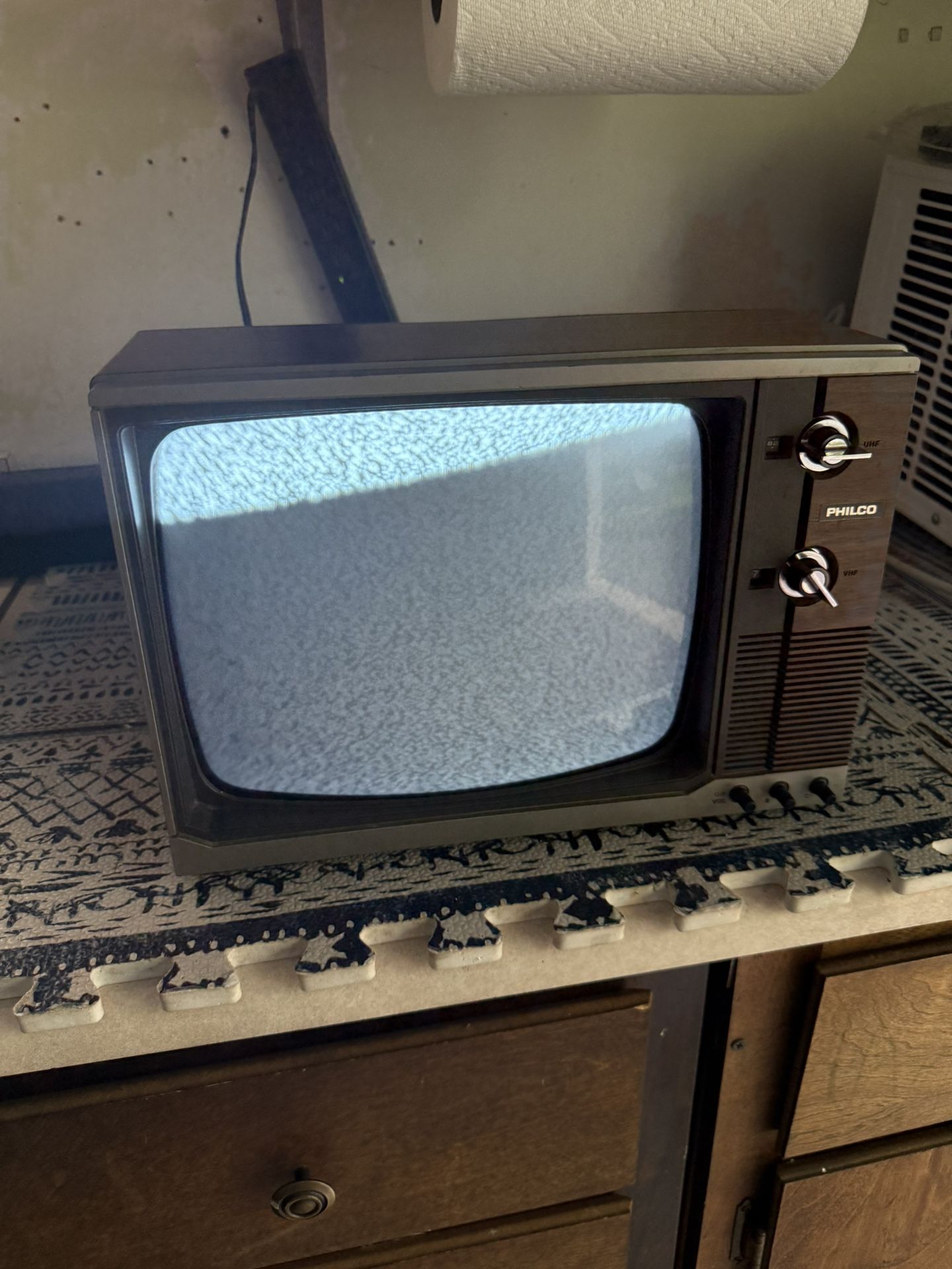 Philips 1984 13” vintage television in great condition working