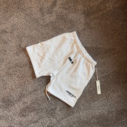 Essentials Shorts