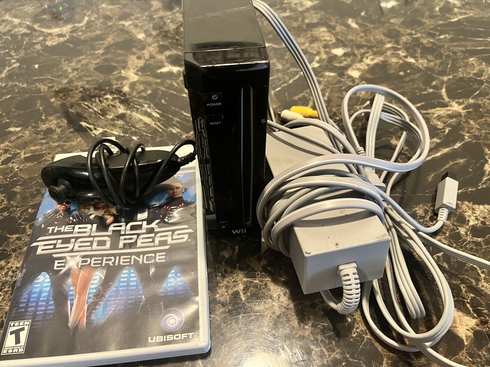 Wii Game Console, Remote And Game. 60$ OBO