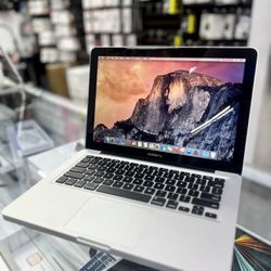 ‼️2023 SPECIAL‼️ MACBOOK PRO 13” 2009  WITH 2GB RAM