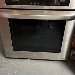 LG 30 in wall oven with ThinkQ