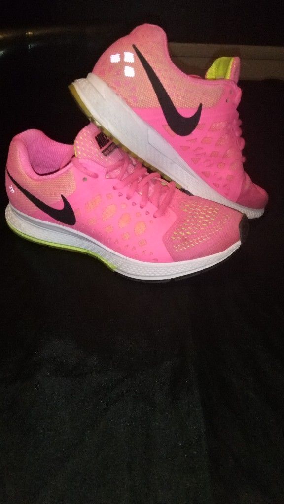 Pink Nike Running Shoes Size 5.