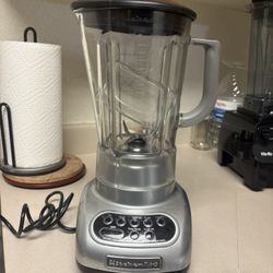 Kitchen Aid Blender 