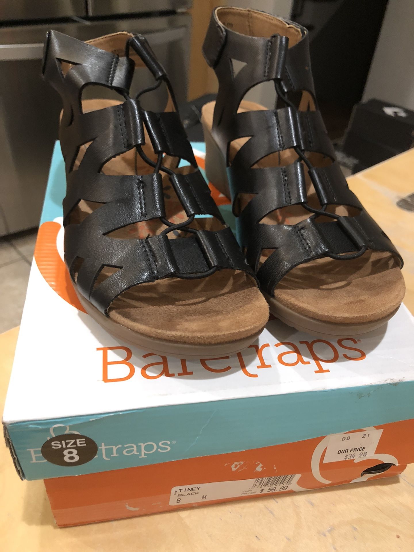 Brand New Women’s Bare trap Wedges Size 8