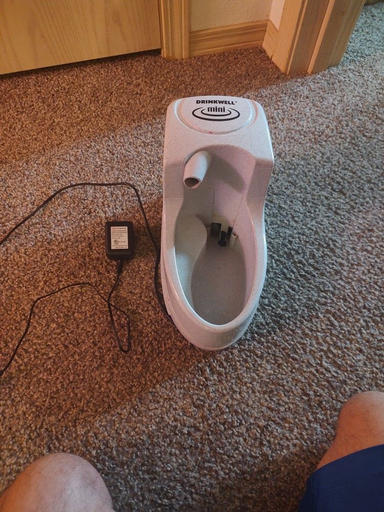 Drink Fountain For Cats And Dogs