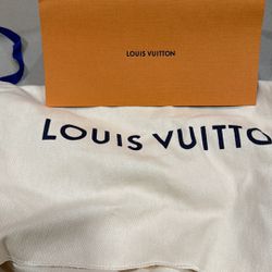 Louis Vuitton Men’s Phone Sling Bag