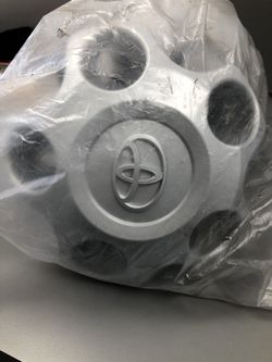 New Toyota Tundra Wheel Center Hub Cap