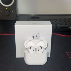 Apple AirPods 4 