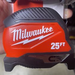 Milwaukee 25 