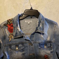 Denim Woman JACKET Disyressed With Apliques 