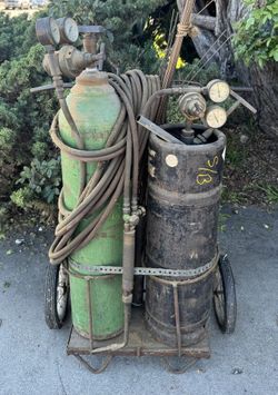 Oxy-acetylene welding and cutting torch set