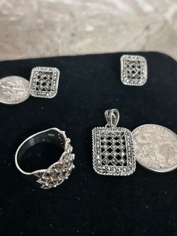 .925 Sterling Silver Marcasite Openwork Lattice Geometric Jewelry Set (Earrings, Pendant, Ring)