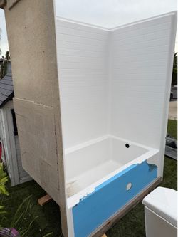 Shower/Bathtub