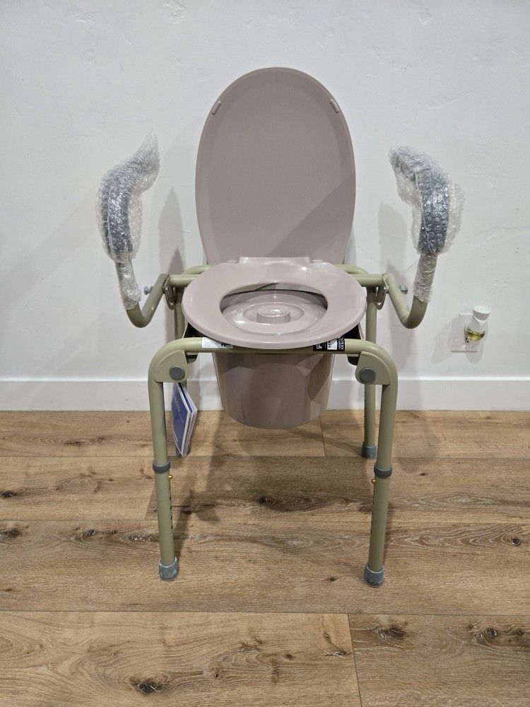 Drop Arm Commode
