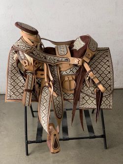 Montura bordada hecha en mexico 🇲🇽