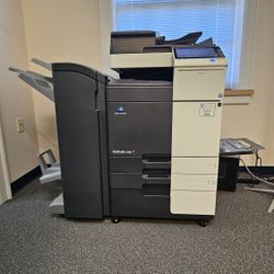 Konica Minolta Bizhub c258  Color Copier with Booklet Finisher MFP Copier
