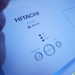 Hitachi cp-x401 3lcd projector 📽️