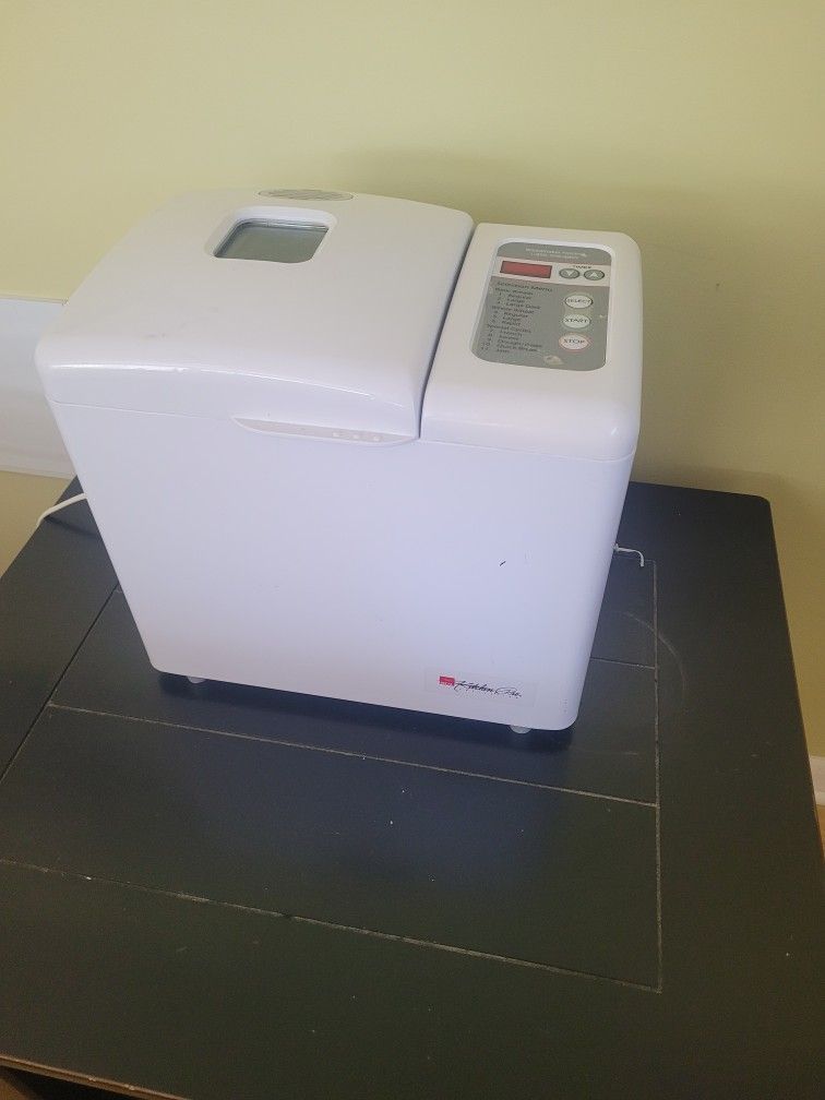 Bread Maker 