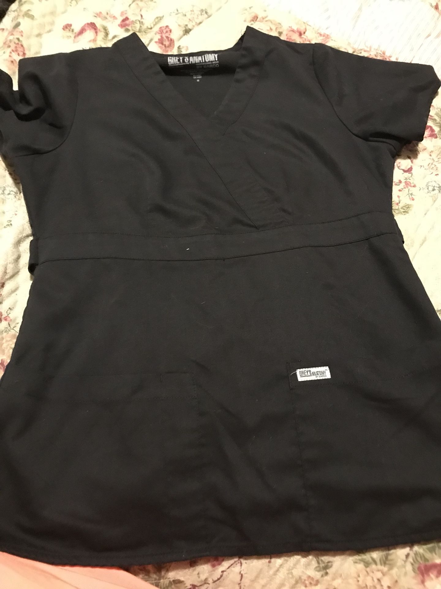 Greys anatomy size small scrub top $10