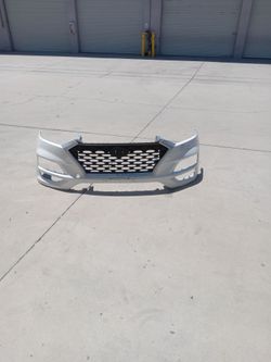 19 to 21 front bumper and grille hyundai Tucson ( oem)
