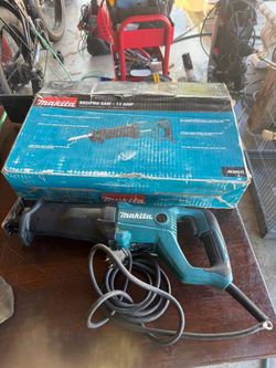 Makita recipro saw