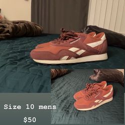 Rose Burgundy Reebok Size 10 Mens