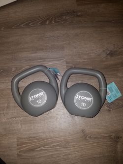 Set of TWO 10 LB Kettlebells