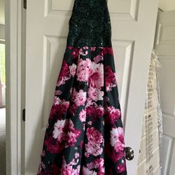 Beautiful Party Dress Size 14  (fits More Like A 12)
